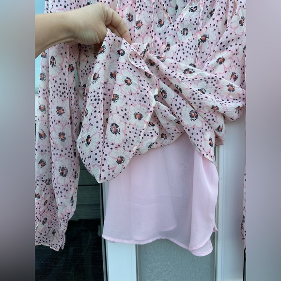 🔥Loft Women’s Floral Daisy Ruffle Tie Neck Blouse - Picture 8 of 9